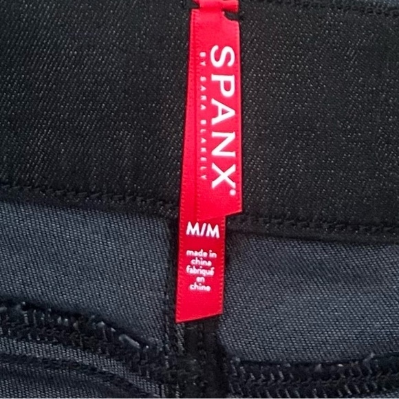NWT Spanx High Rise Distressed Ankle Skinny Jeans in Vintage Black - Picture 7 of 9